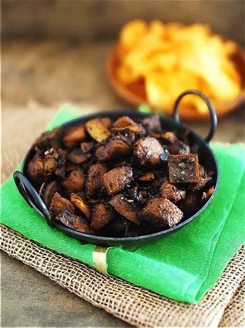 Carne di maiale seccata con spezie